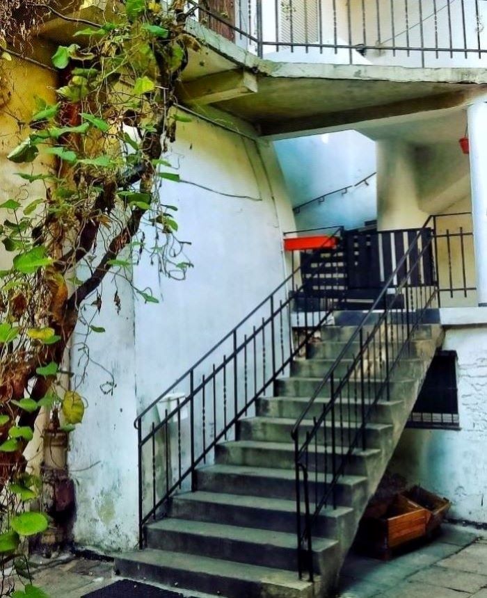 photographie d'escaliers